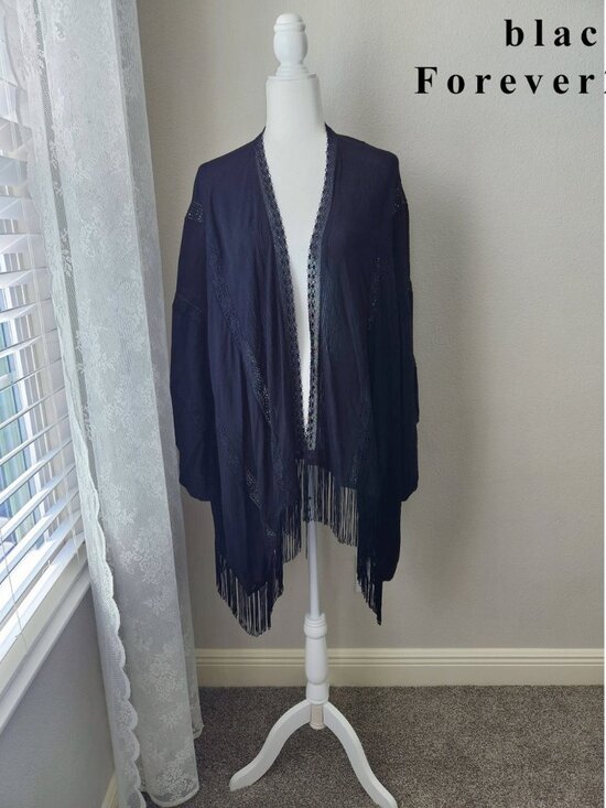Forever 21 Accessories - Forever 21 women's kimono szM